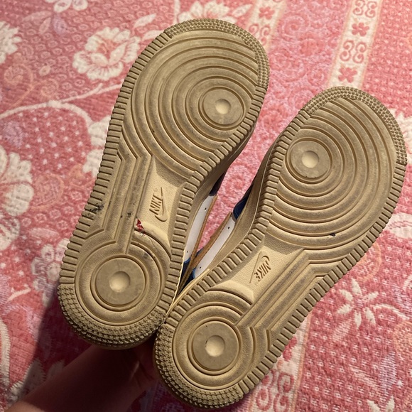 NIKE X UNDEFEATED COLLAB AIR FORCE 1 - Picture 3 of 3